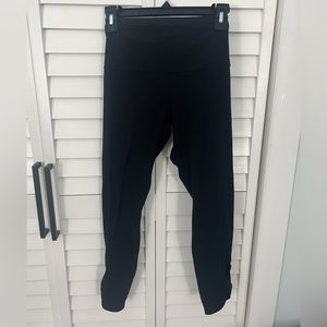 Black crop lululemon align leggings